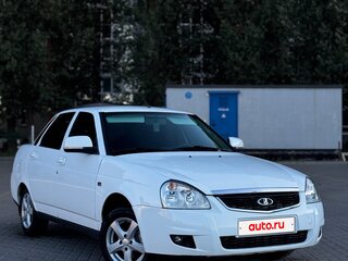 2014 Lada (ВАЗ) Priora I Рестайлинг, белый, 420000 рублей, вид 2