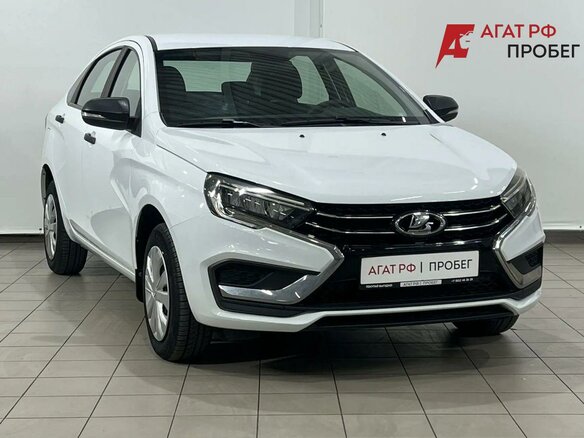 2024 Lada (ВАЗ) Vesta I Рестайлинг (NG), белый - вид 2