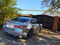 2018 Toyota Camry US Market VIII (XV70), серый, 2100000 рублей - вид 1