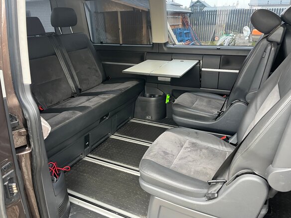 2013 Volkswagen Multivan T5 Рестайлинг, коричневый, 2225000 рублей - вид 9