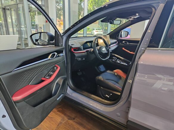 2026 Geely Coolray I Рестайлинг 2, пурпурный, 2964990 рублей - вид 12