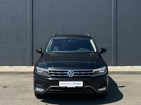 2017 Volkswagen Tiguan Allspace II, чёрный, 1760000 рублей, вид 3