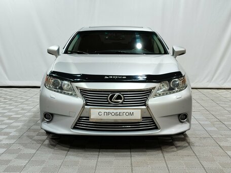 Lexus ES VI