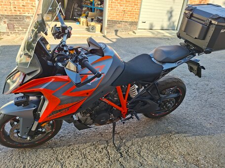 2023 KTM 1290 Super Duke GT, оранжевый, 1650000 рублей, вид 1