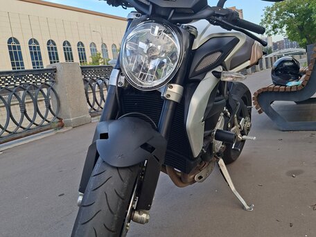2013 MV Agusta Brutale 675, белый, 585000 рублей, вид 1