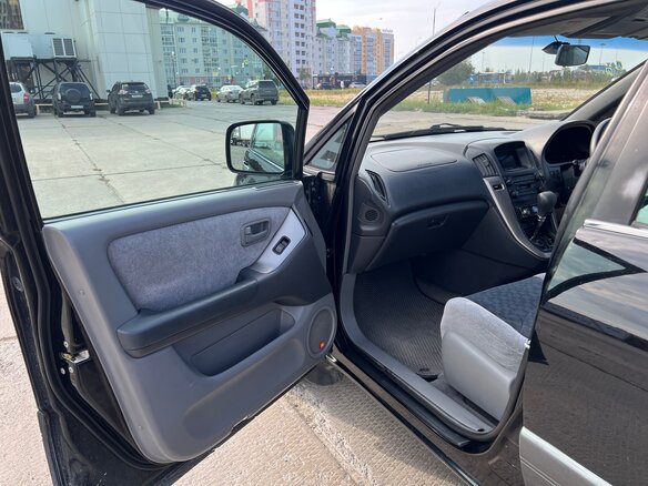 1998 Toyota Harrier I (XU10), чёрный, 650000 рублей - вид 14