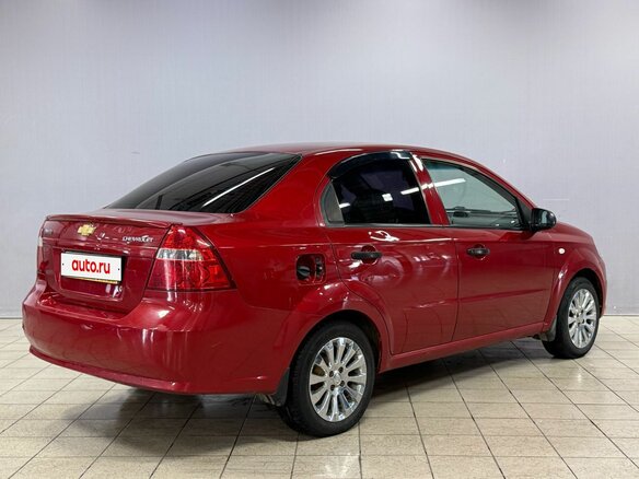 2011 Chevrolet Aveo I Рестайлинг, красный - вид 6