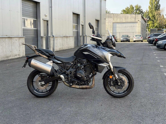2026 Benelli TRK 702, чёрный, 628200 рублей - вид 1