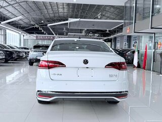 2023 Volkswagen Bora IV (China Market) Рестайлинг, белый, 1200000 рублей, вид 5