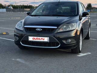 2010 Ford Focus II Рестайлинг, чёрный, 650000 рублей, вид 3