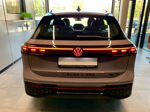 2026 Volkswagen Tiguan L Pro III (China Market), фиолетовый, 5190000 рублей - вид 6