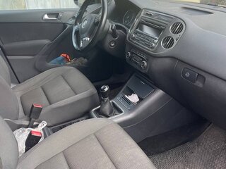 2011 Volkswagen Tiguan I Рестайлинг, чёрный, 729000 рублей, вид 5