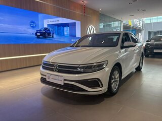 2023 Volkswagen Bora IV (China Market) Рестайлинг, белый, 1150000 рублей, вид 1