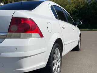 2012 Opel Astra H Рестайлинг, белый, 420000 рублей, вид 4