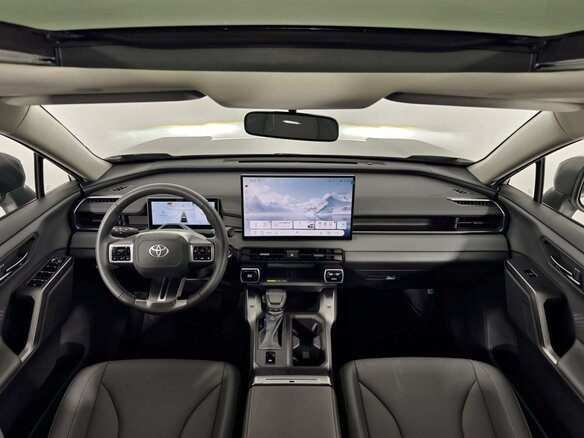 2026 Toyota RAV4 VI (XA60), белый - вид 5