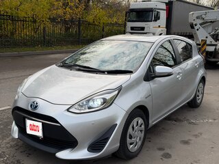 2017 Toyota Aqua I Рестайлинг 2, серый, 1250000 рублей, вид 1