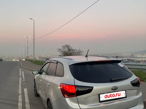 2014 Kia Ceed II, серебристый, 650000 рублей - вид 2