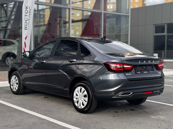 2024 Lada (ВАЗ) Vesta I Рестайлинг (NG), серый, 1240000 рублей - вид 6
