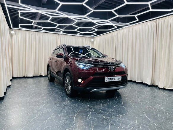 2018 Toyota RAV4 IV (XA40) Рестайлинг, красный, 2649900 рублей - вид 8