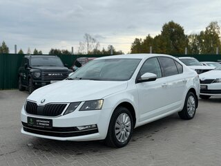 2020 Skoda Octavia III (A7) Рестайлинг, белый, 1950000 рублей, вид 1