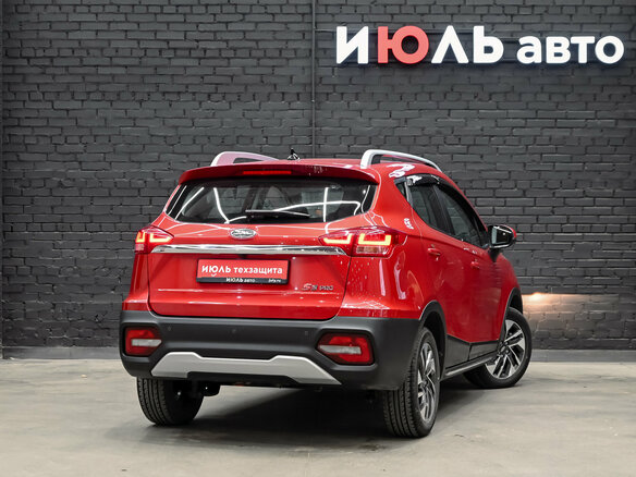 2023 JAC JS3, красный, 1600000 рублей - вид 4