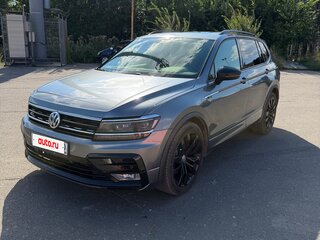2020 Volkswagen Tiguan Allspace II, серый, 3750000 рублей, вид 1