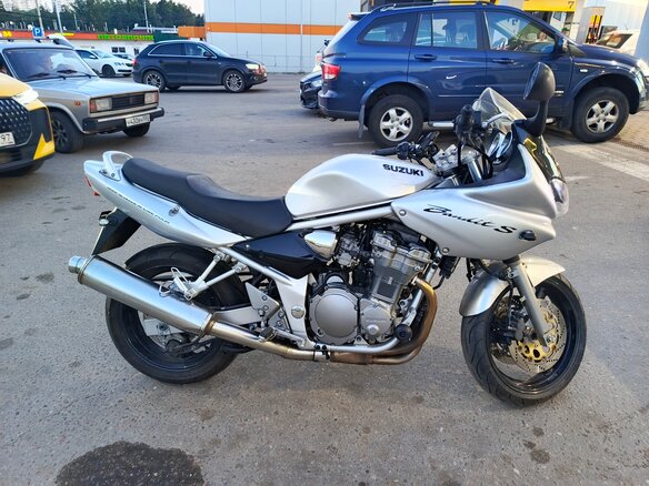 2004 Suzuki Bandit GSF 600, серебристый, 300000 рублей - вид 8