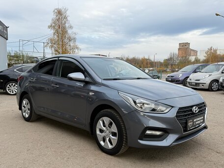 2018 Hyundai Solaris II, серый, 1160000 рублей, вид 4