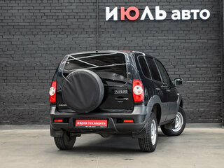 2018 Chevrolet Niva I Рестайлинг, чёрный, 770000 рублей, вид 4