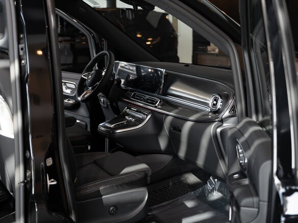 2026 Mercedes-Benz V-Класс Extra Long 300 d экстра длинный III (W447) Рестайлинг 2, чёрный, 14500000 рублей - вид 22