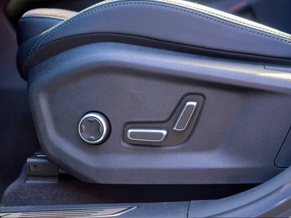 2026 Geely Monjaro, серебристый - вид 20