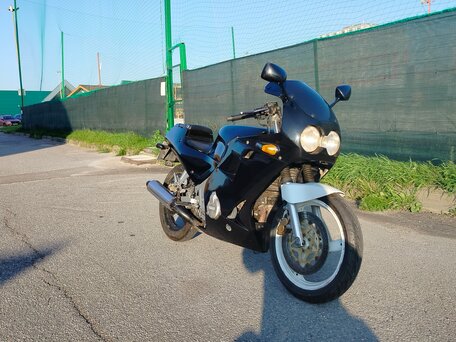 1995 Yamaha FZR250, чёрный, 170000 рублей, вид 1