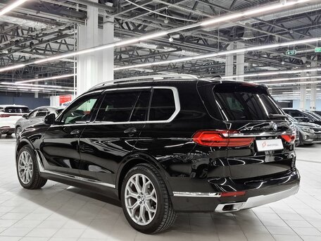 2019 BMW X7 40i I (G07), чёрный, 5999000 рублей, вид 4