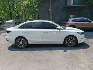 2022 Geely Emgrand II, белый, 893000 рублей, вид 5