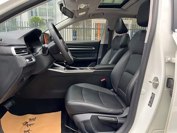 2022 Geely Emgrand II, белый - вид 5