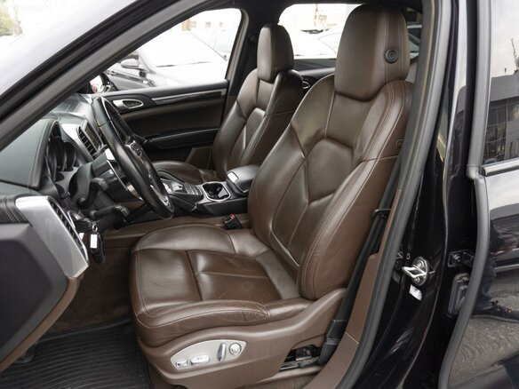 2015 Porsche Cayenne Diesel II Рестайлинг (958), чёрный, 3849000 рублей - вид 11