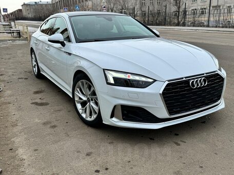 2021 Audi A5 Sportback 40 TFSI II (F5) Рестайлинг, белый, 3700000 рублей, вид 3