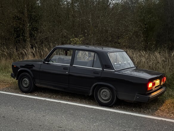 2010 Lada (ВАЗ) 2107, чёрный, 500000 рублей - вид 5