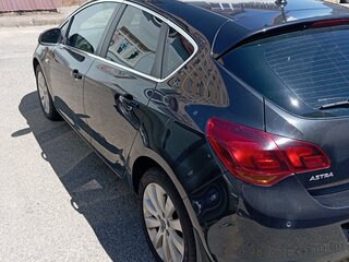 2011 Opel Astra J, чёрный, 510000 рублей, вид 4