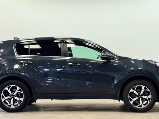 2020 Kia Sportage IV Рестайлинг, серый, 1795000 рублей, вид 5