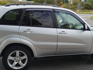 2004 Toyota RAV4 II (XA20) Рестайлинг, серебристый, 699000 рублей, вид 5
