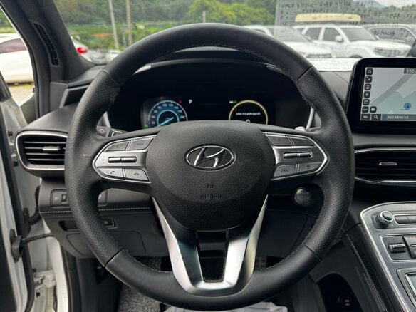 2021 Hyundai Santa Fe IV Рестайлинг, белый, 3950000 рублей - вид 12