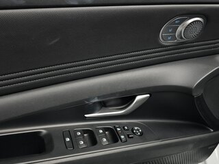 2026 Hyundai Avante VII Рестайлинг, белый, 2430000 рублей, вид 5