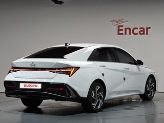 2026 Hyundai Avante VII Рестайлинг, белый, 2430000 рублей, вид 2