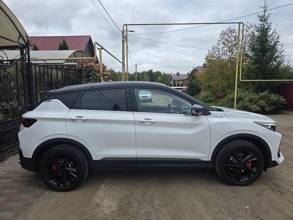 2022 Geely Binyue Cool, белый - вид 3