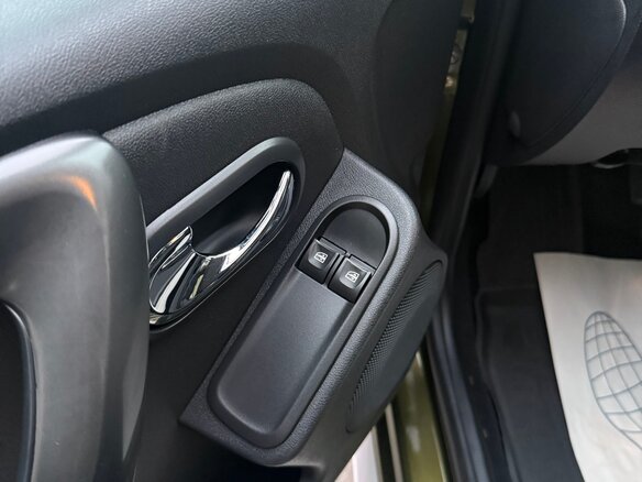 2017 Renault Duster I Рестайлинг, зелёный, 970000 рублей - вид 15