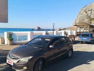 2011 Hyundai i30 I Рестайлинг, коричневый, 790000 рублей, вид 3