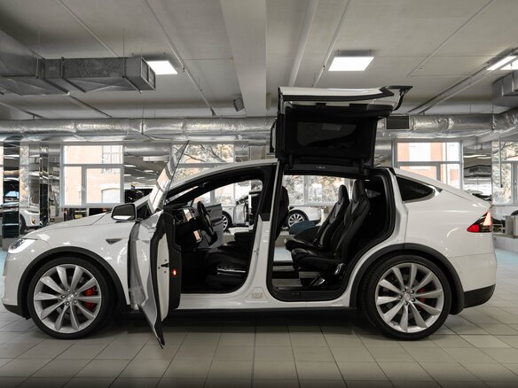 2016 Tesla Model X P90D I, белый, 7500000 рублей - вид 12