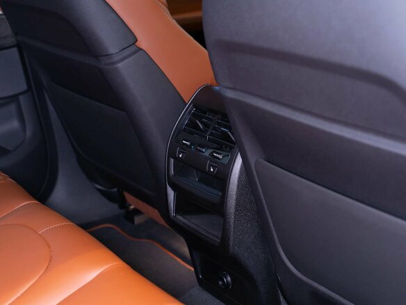 2025 BMW X6 40d III (G06) Рестайлинг, синий, 17700000 рублей - вид 21