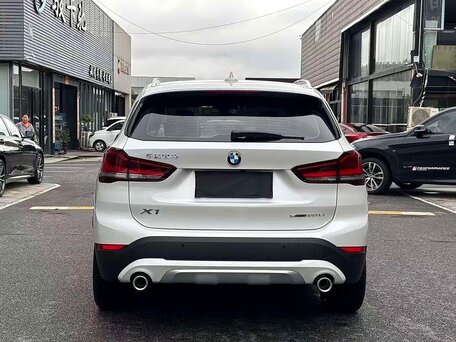 2022 BMW X1 Long 20Li sDrive II (F48) Рестайлинг, белый, 1985000 рублей, вид 5